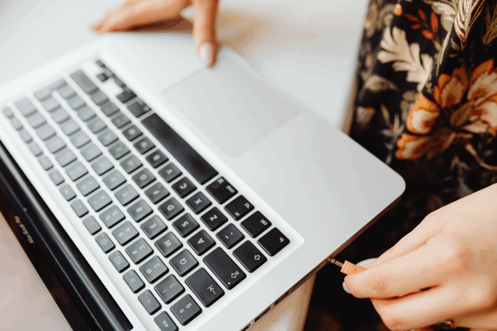 Laptop Accessories Supplier in Dubai