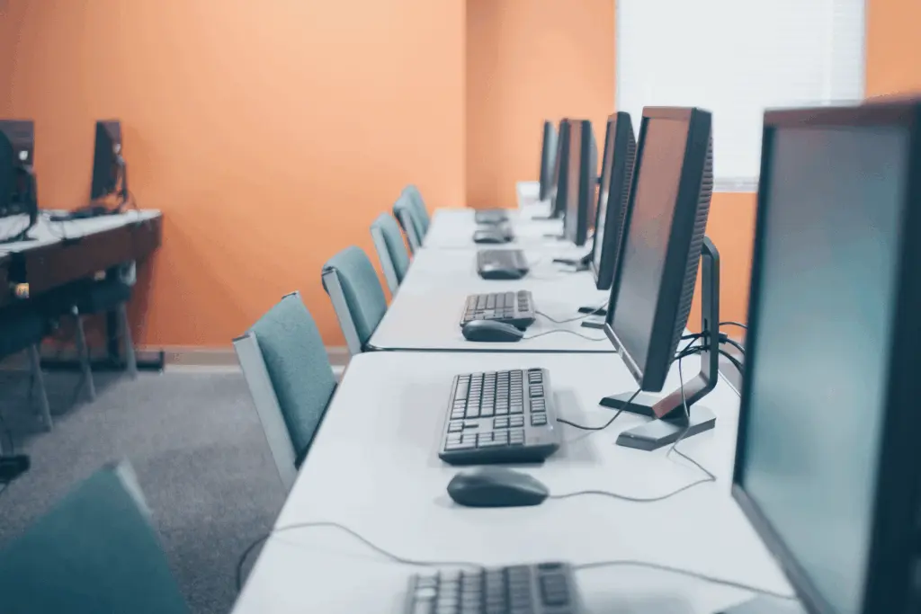 Best computer distributor in dubai